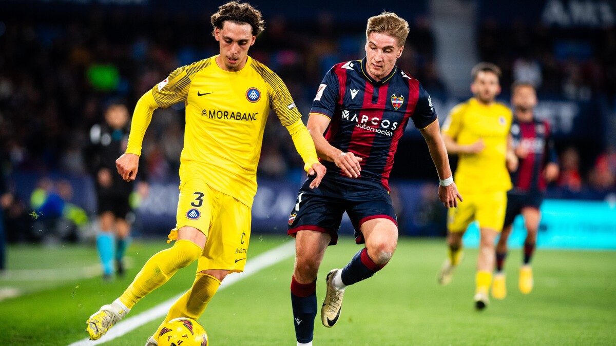 El Levante UD y el CD Tenerife cierran el traspaso de Cantero | Levante ...