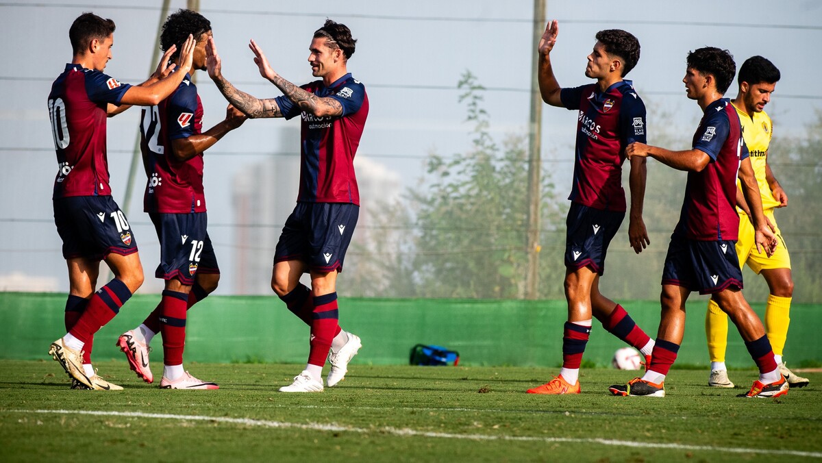 Contundente victoria del Levante UD frente al Qatar SC en el segundo ...