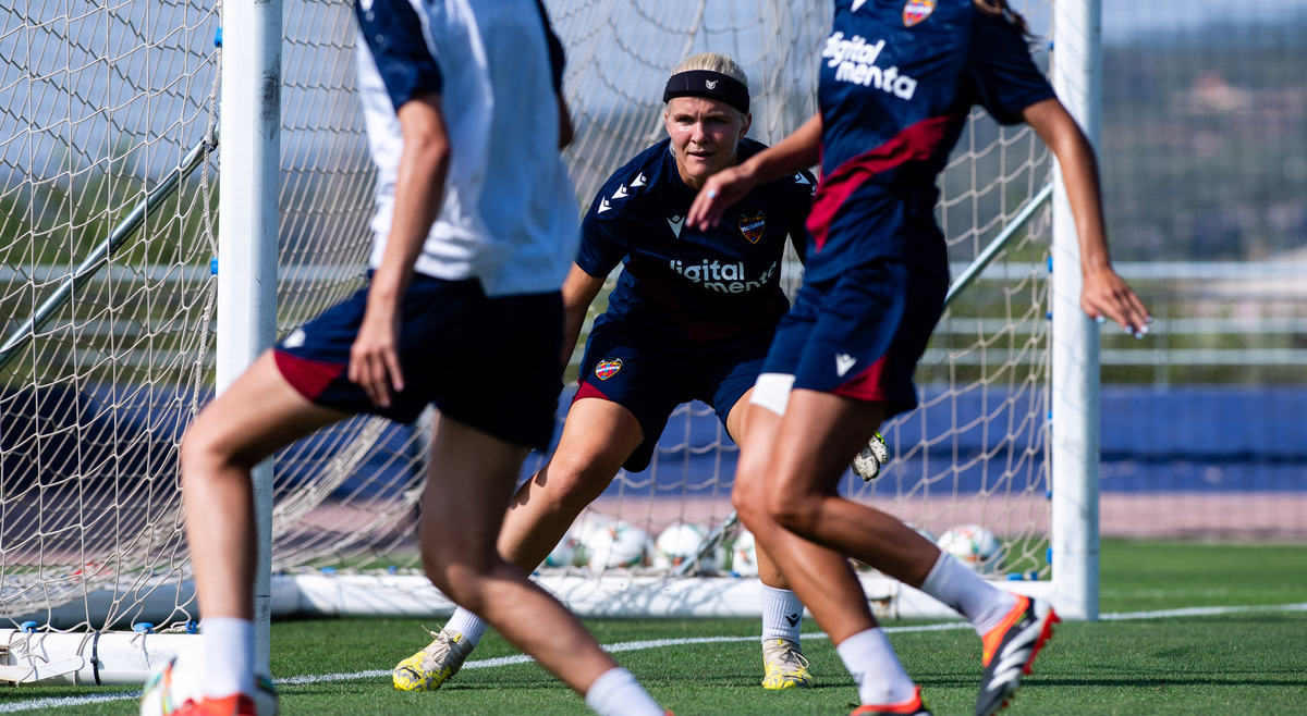 El Levante UD Femenino concluye su pretemporada y se prepara para el ...