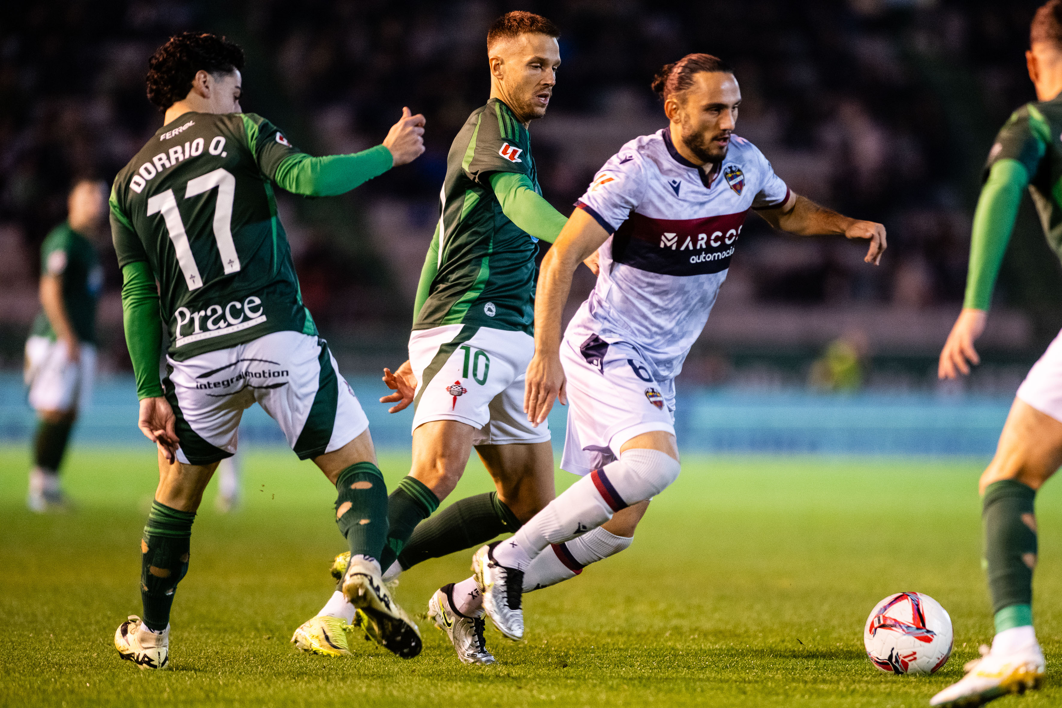 Chronicle of the match Racing Club Ferrol-Levante UD | lift you up