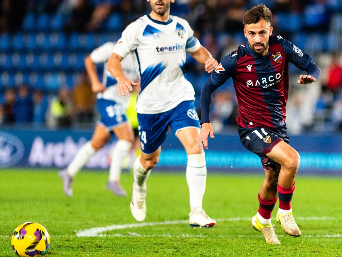 El Levante UD pacta con el FC Cartagena la cesión de Óscar Clemente ...