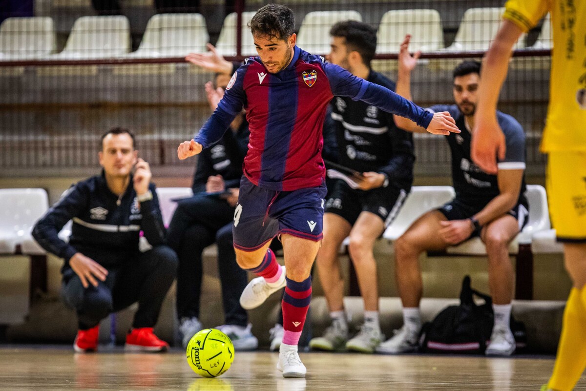 El Levante UD FS suma tres puntos ante el CD El Ejido | Levante UD ...