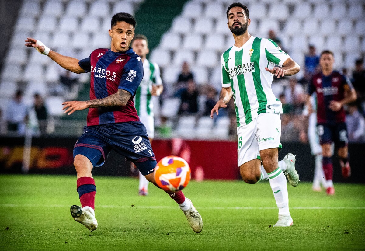 El Levante UD suma un punto ante el Córdoba CF en un partido vibrante ...
