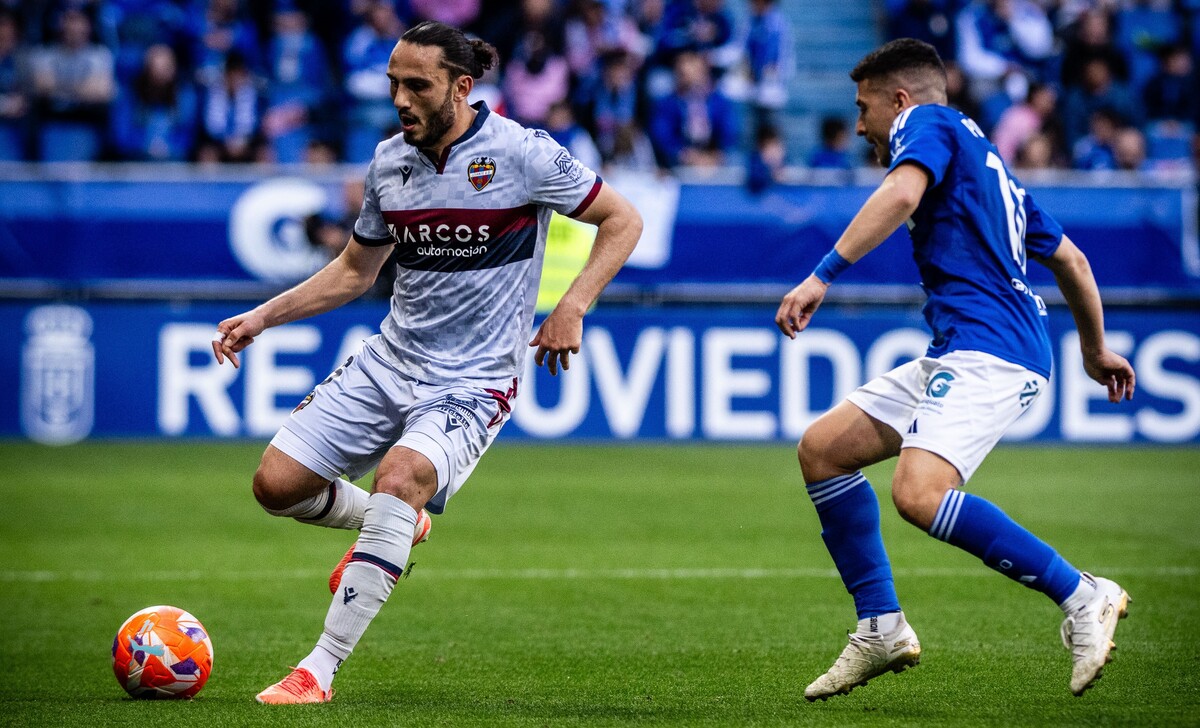 El Levante UD regresa de vacío del Carlos Tartiere | Levante UD | Web ...