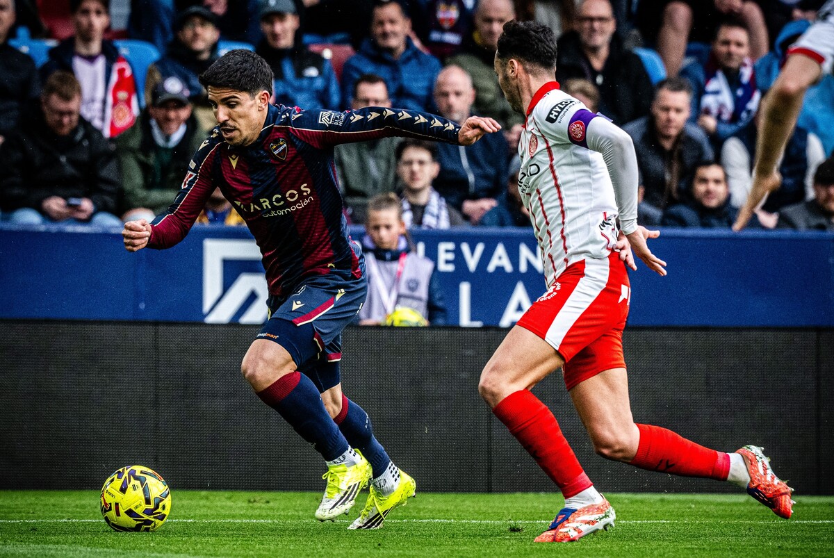 Al Levante UD se le escapa la victoria en el último suspiro | Levante ...
