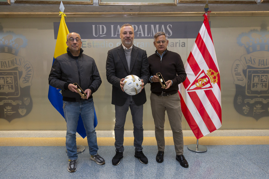 Dos Bufandas Para Aficionados, Partido De Fútbol K | Cuotas sin interés