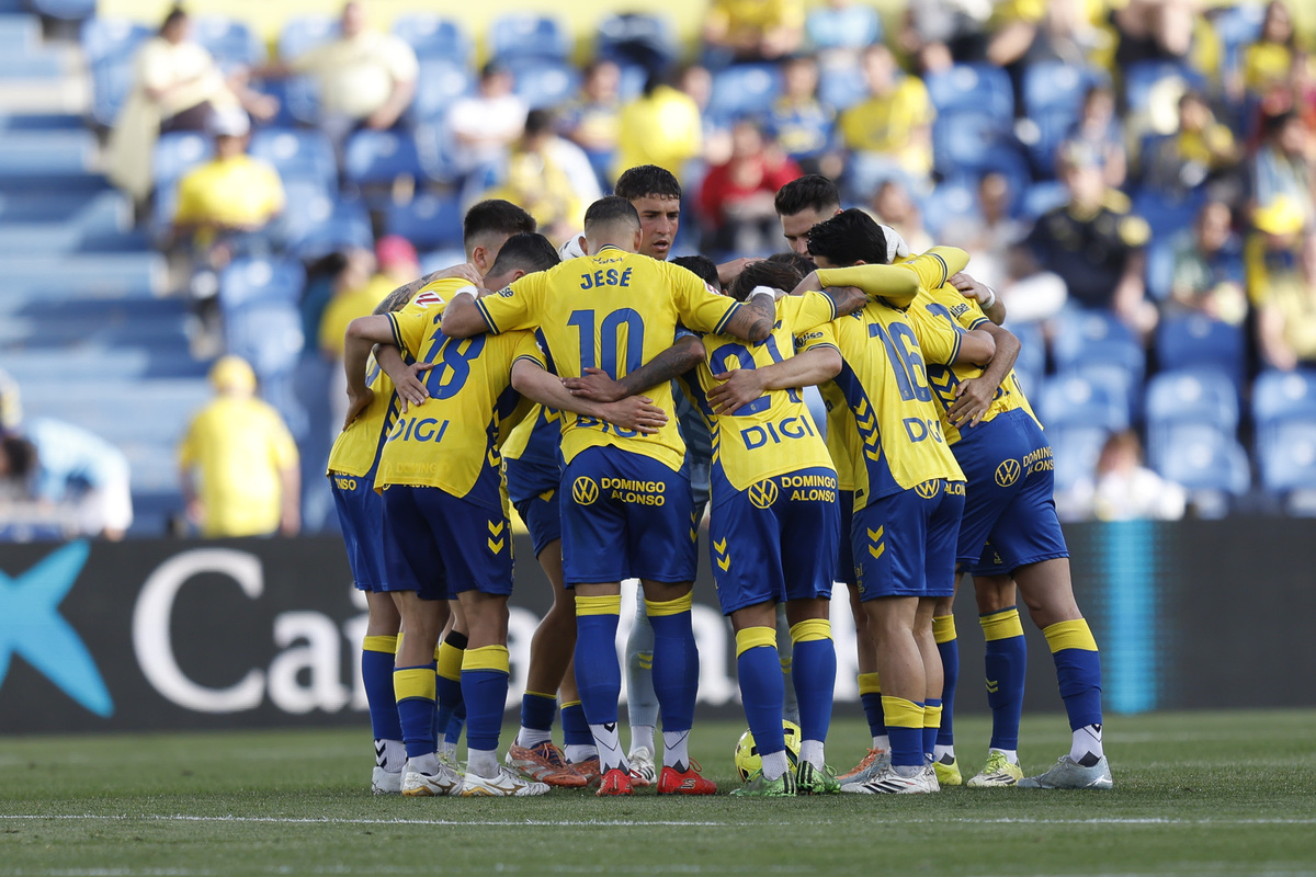 Las Palmas remonta al Huesca, logra el 6 de 6 y sigue su lucha por el ...