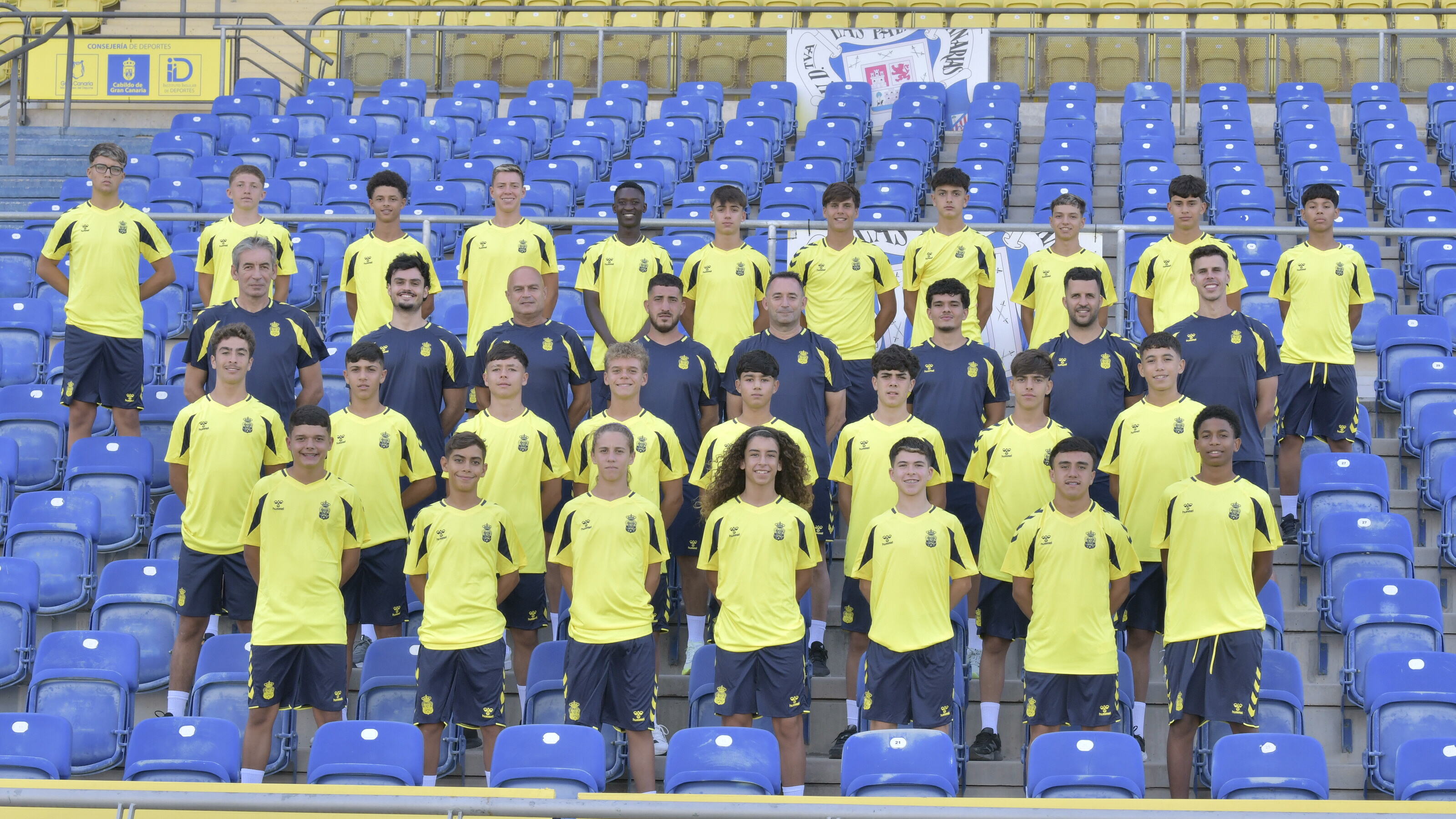 El Cadete Fundación inicia la temporada 2026/27 con la presentación de la plantilla
