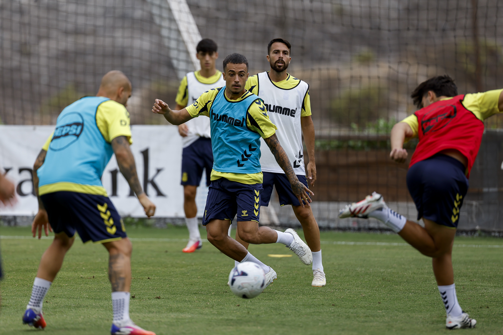 La UD Las Palmas comienza a preparar su visita al Girona FC