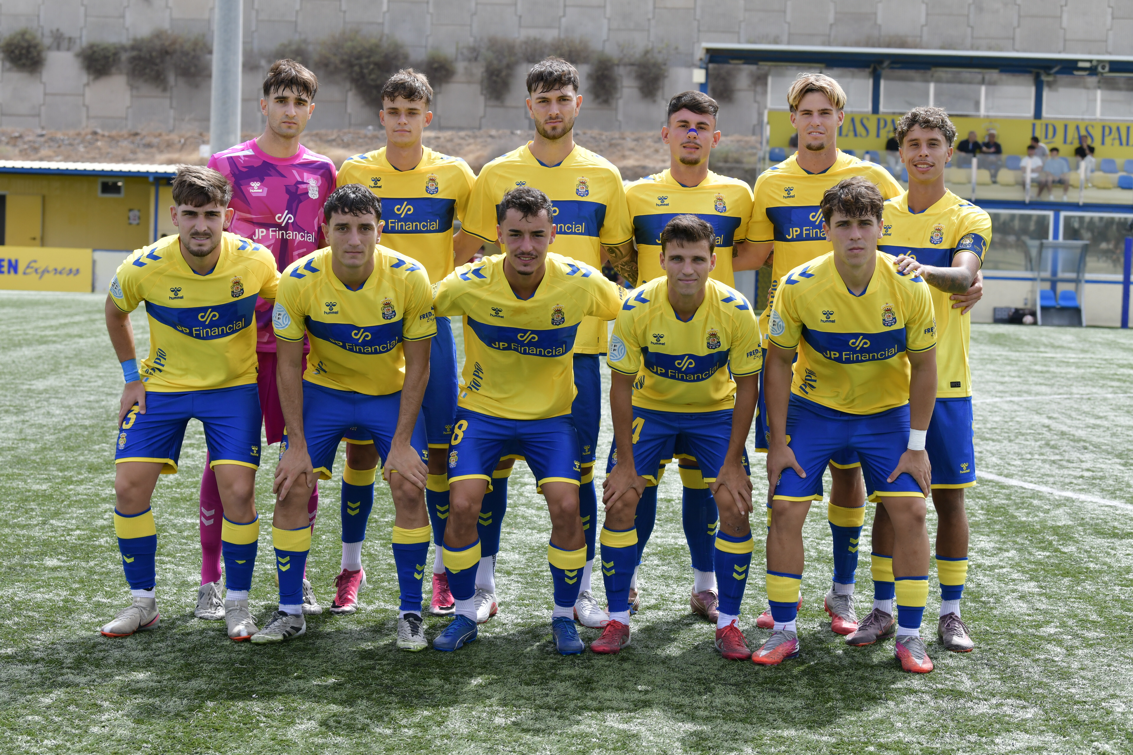 Nuestro Filial cede los tres puntos en el inicio de su temporada (0-1)