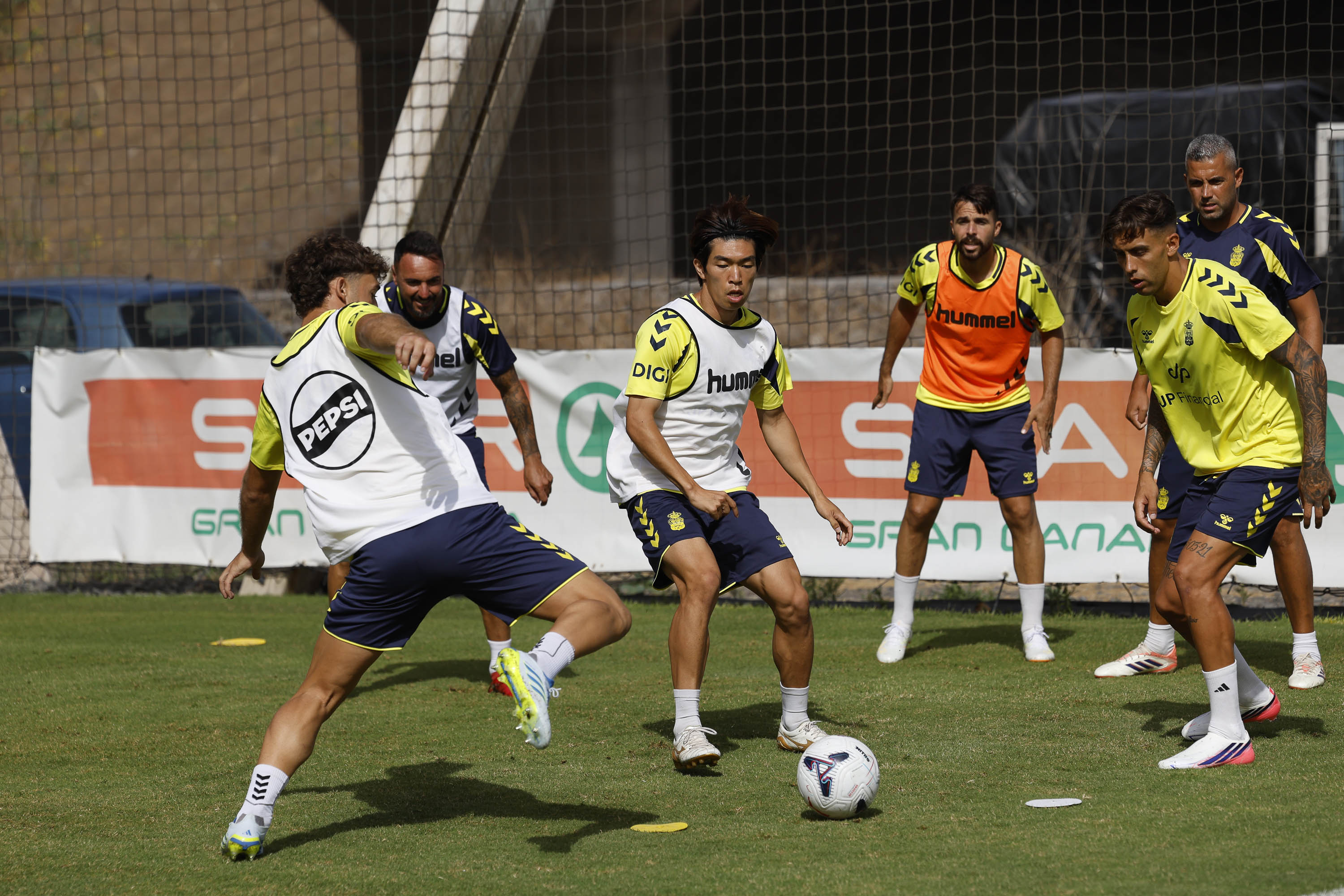 La UD Las Palmas retoma el trabajo con la mirada puesta en el Burgos CF
