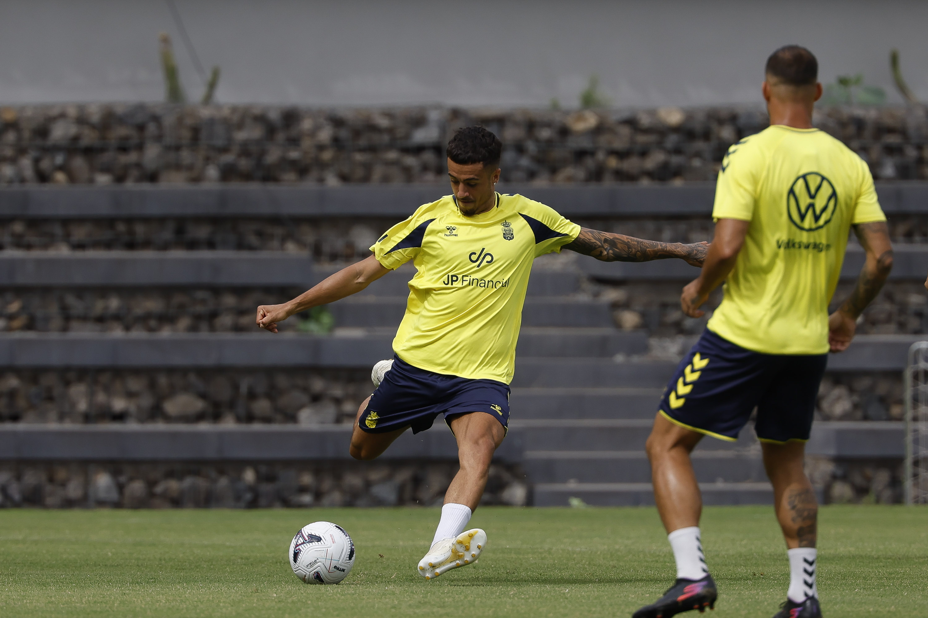 La UD Las Palmas completa su última sesión antes de visitar al Eibar