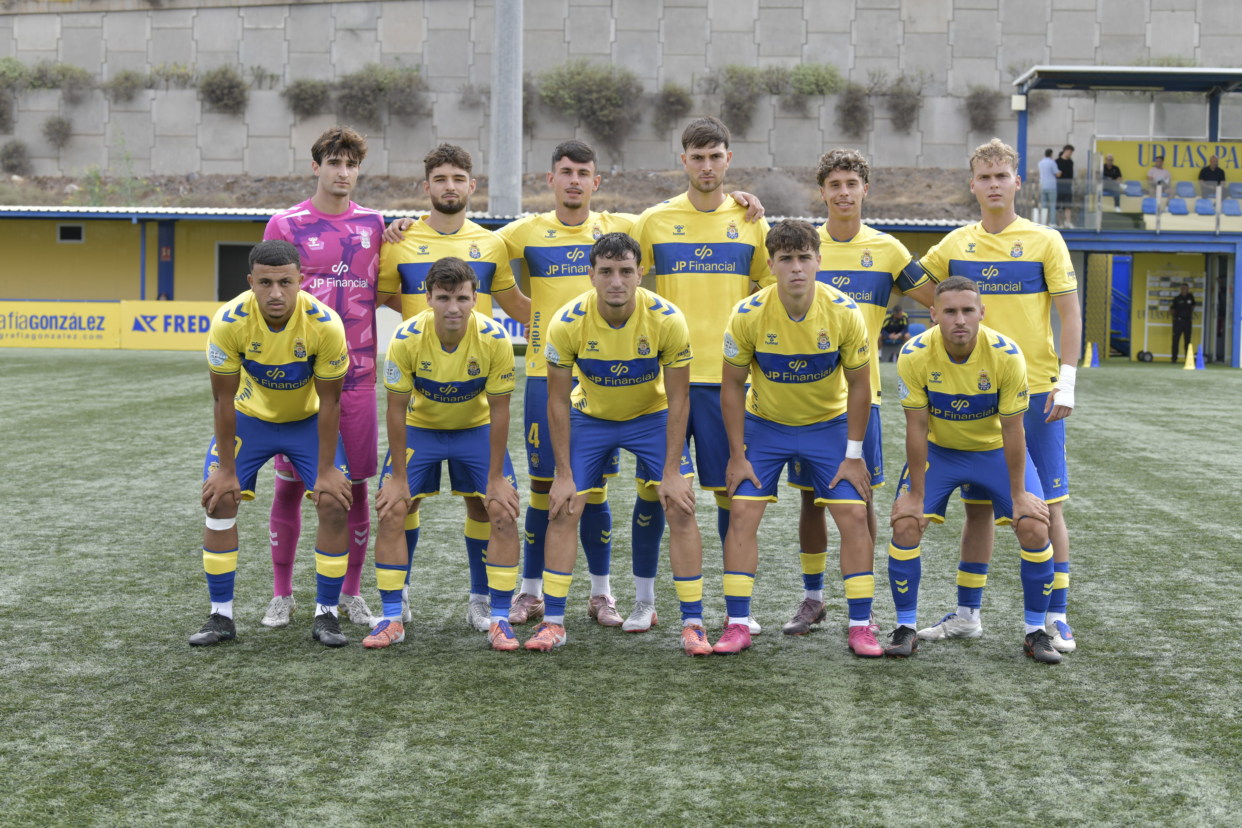 El filial de la UD se queda sin premio en el debut en el banquillo de Robaina (1-2)