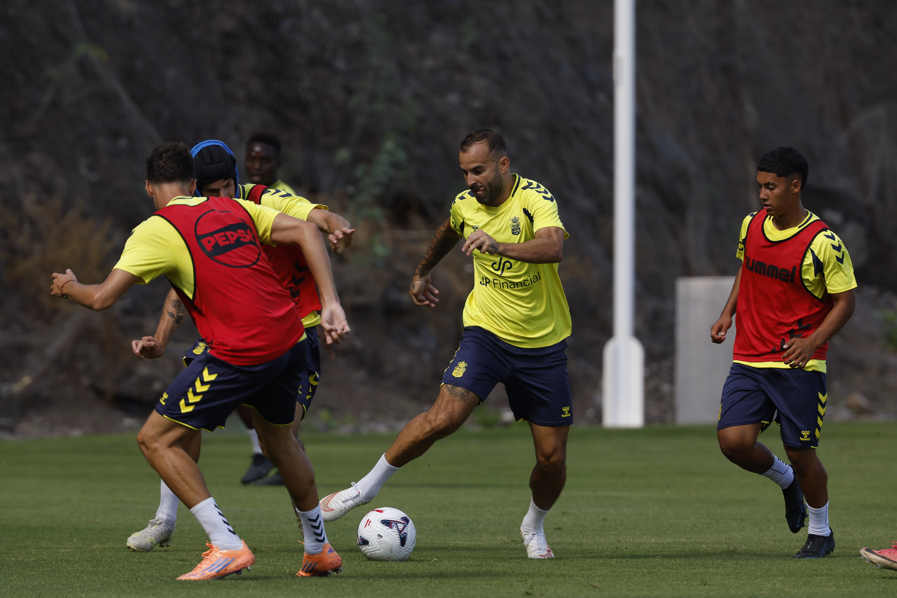 La UD Las Palmas comienza a preparar el partido ante la Real Sociedad B