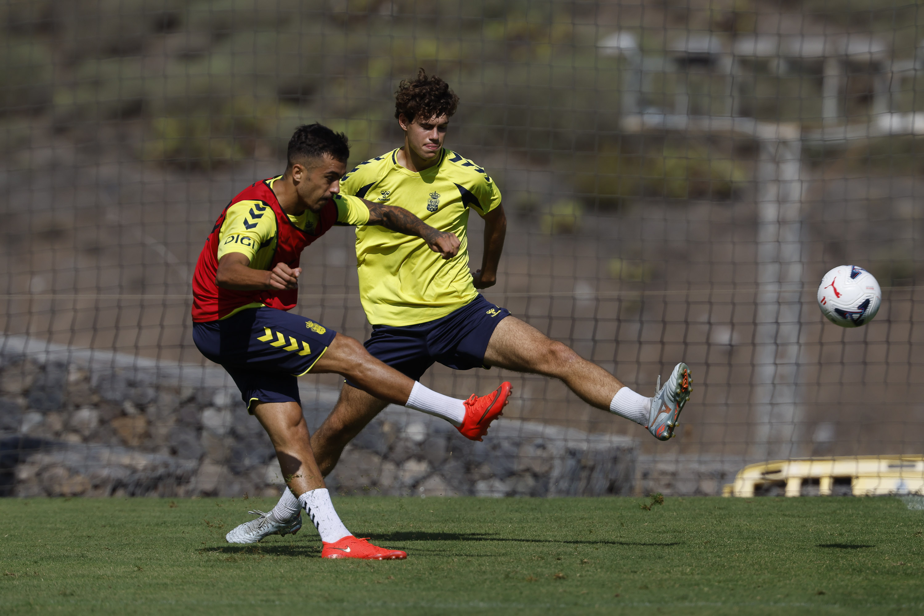 La UD Las Palmas sigue con su preparación para recibir a la Real Sociedad B