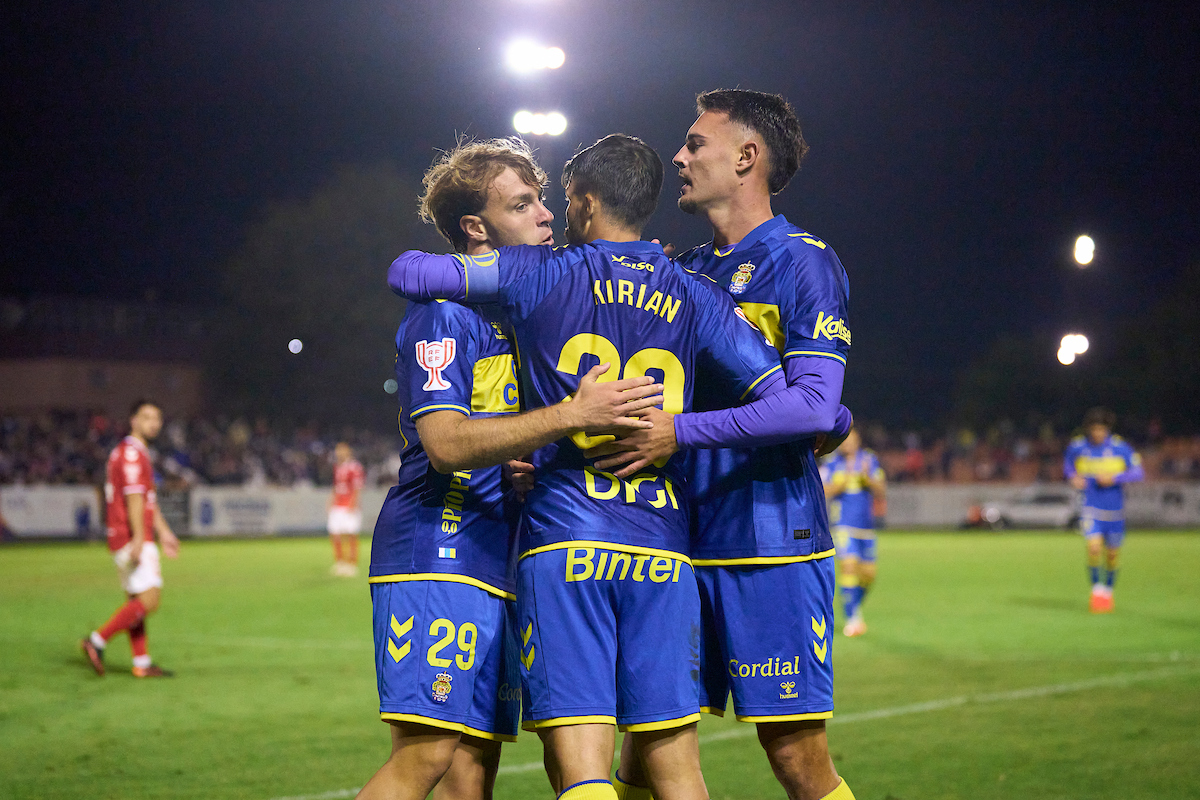 Las Palmas sigue en la Copa con los goles de Kirian y Manu Fuster (1-3)