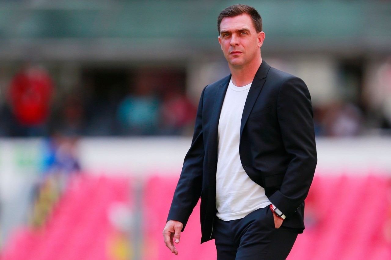 Pablo Guede assumes command of the first team Málaga CF Web Oficial