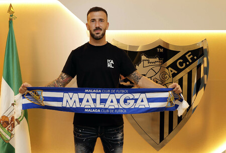 Fanion Malaga C.D. - Souvenir De Foot D'occasion