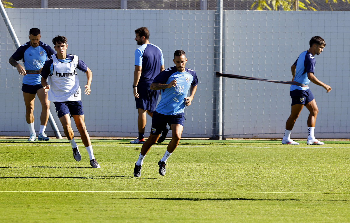 Vuelta al trabajo con la vista puesta en Coruña | Málaga CF | Web Oficial