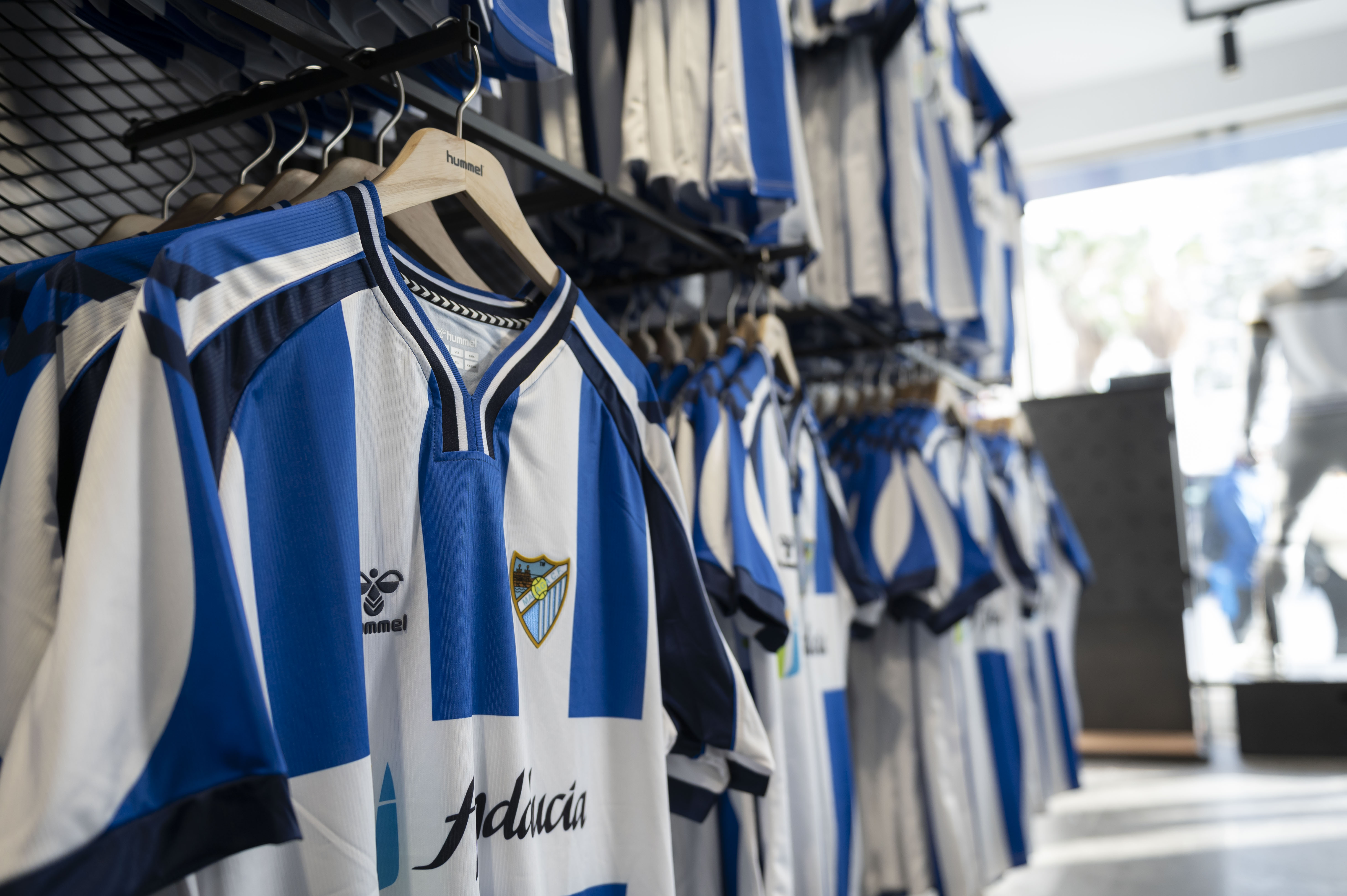 1dc0346b-1021-40a3-a493-