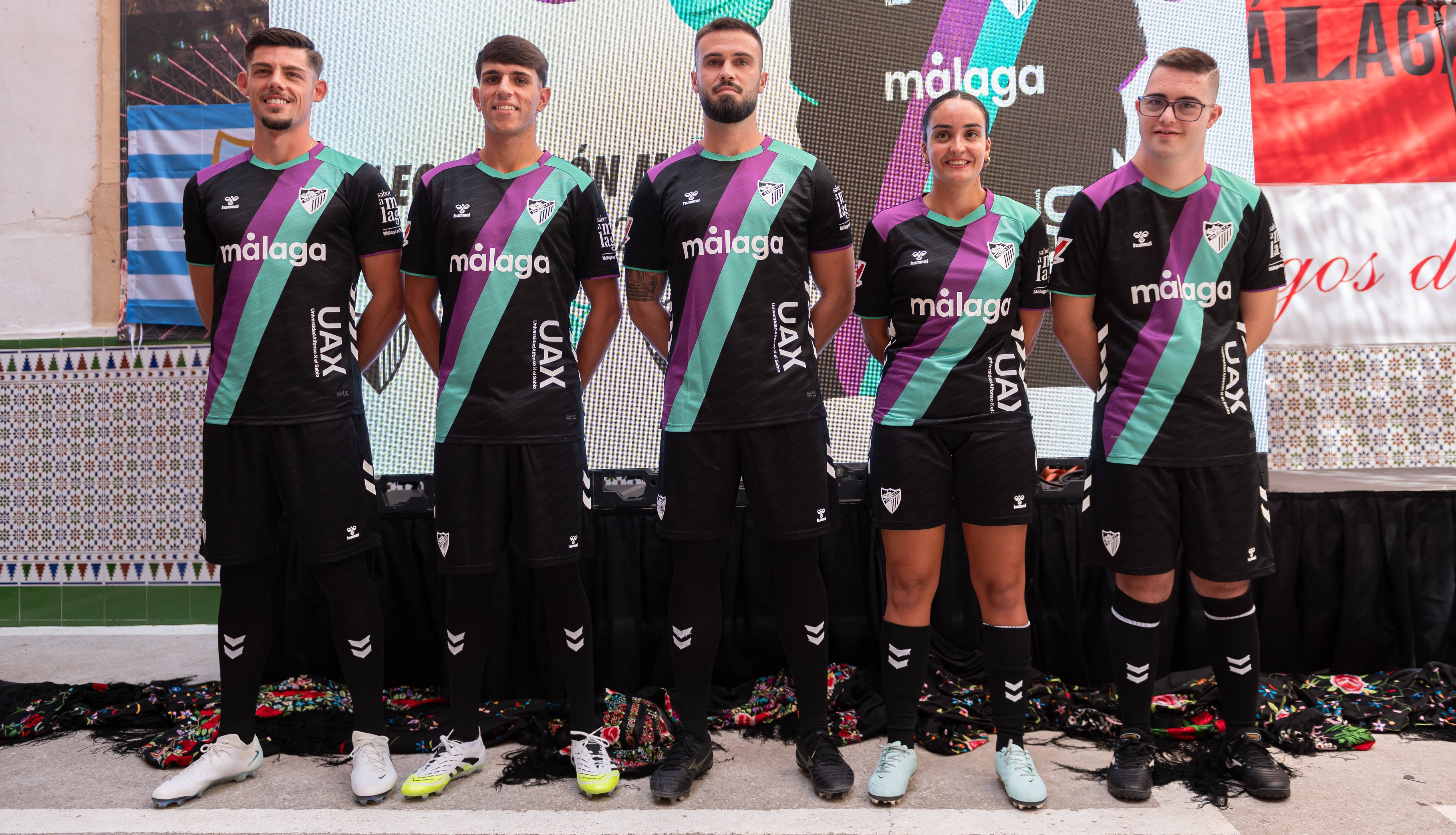Málaga CF unveils the away kit at the Feria | Málaga CF | Web Oficial