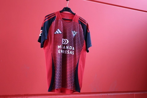 El Club Deportivo Mirandes presenta su primera equipacion 2024 2025 CD Mirandes Web Oficial