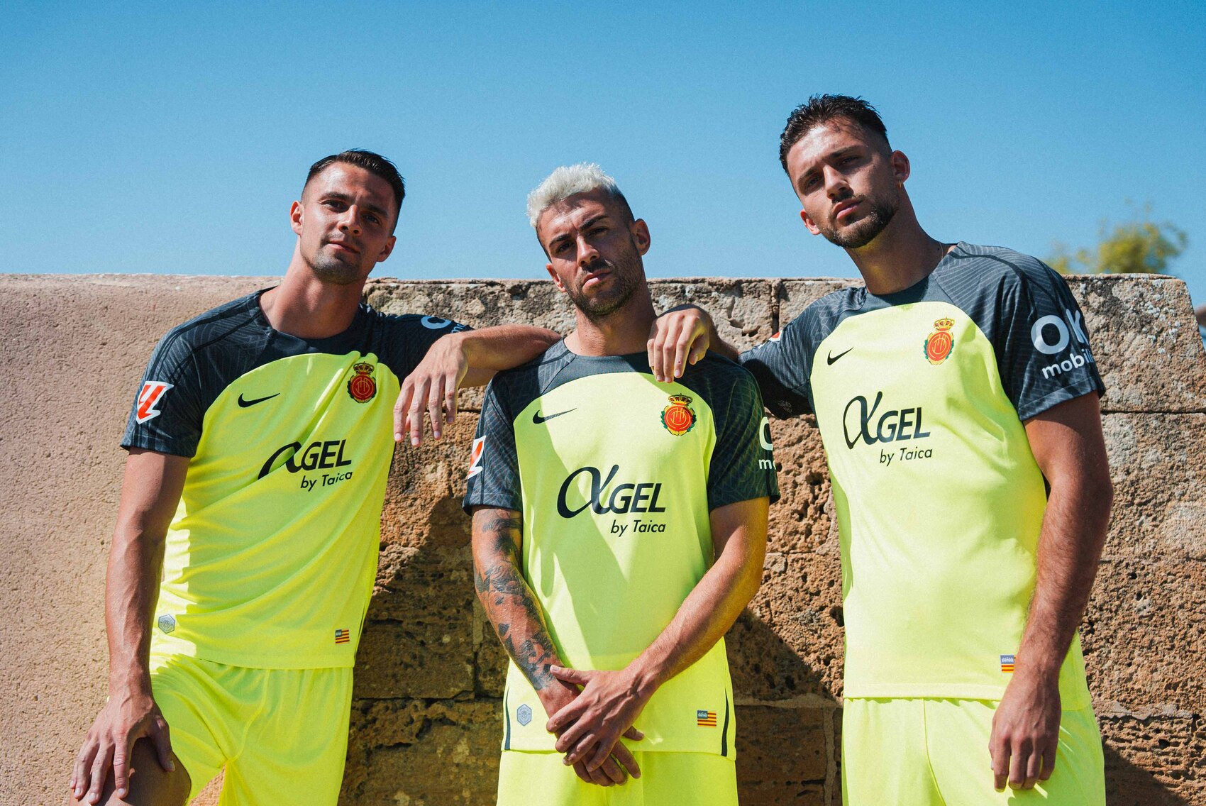 The sun shines bright on our away kit for the 24/25 season | RCD