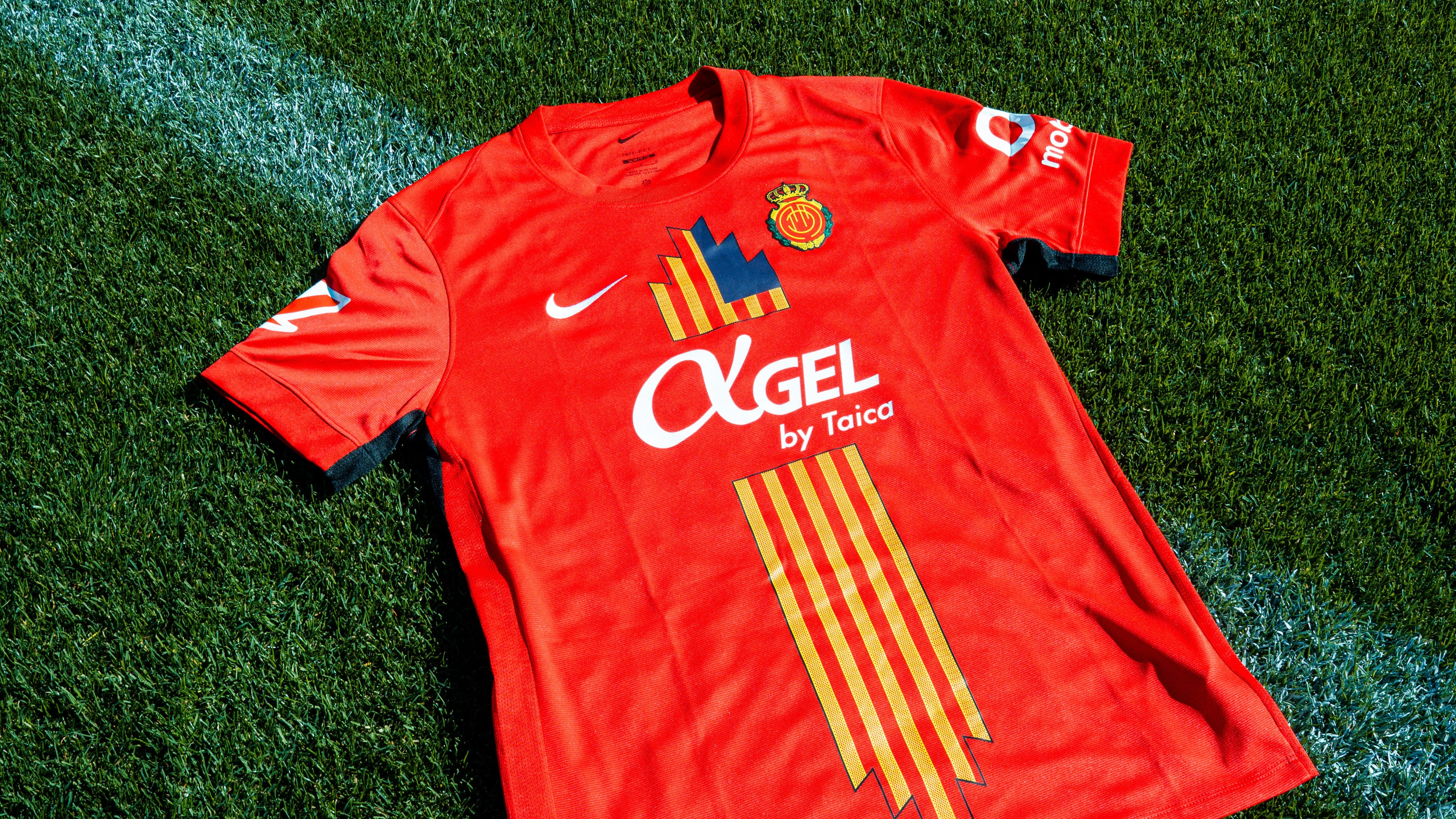 RCD Mallorca launches a special shirt for Balearic Islands Day