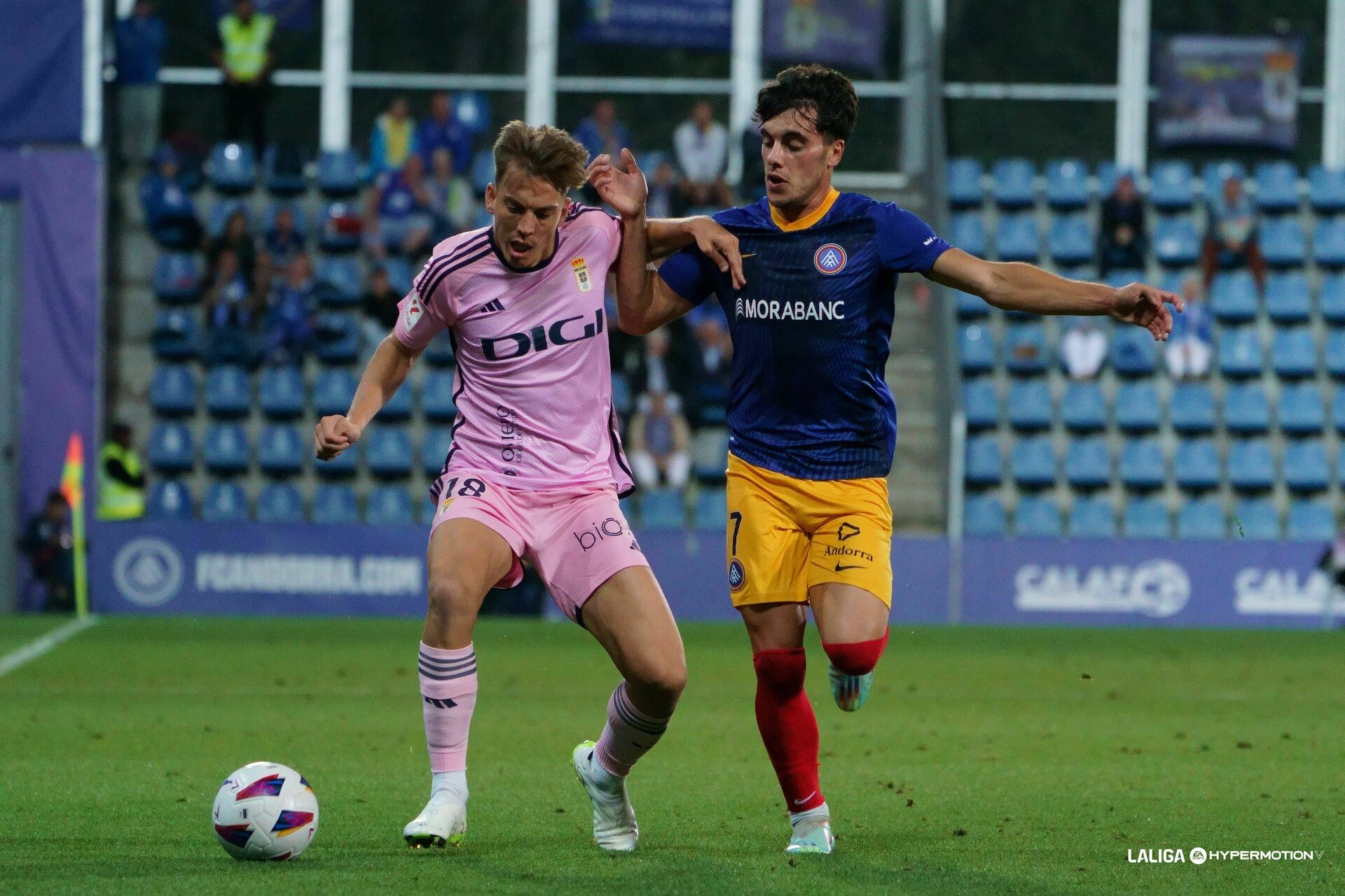 Alineaciones de fc andorra contra real oviedo