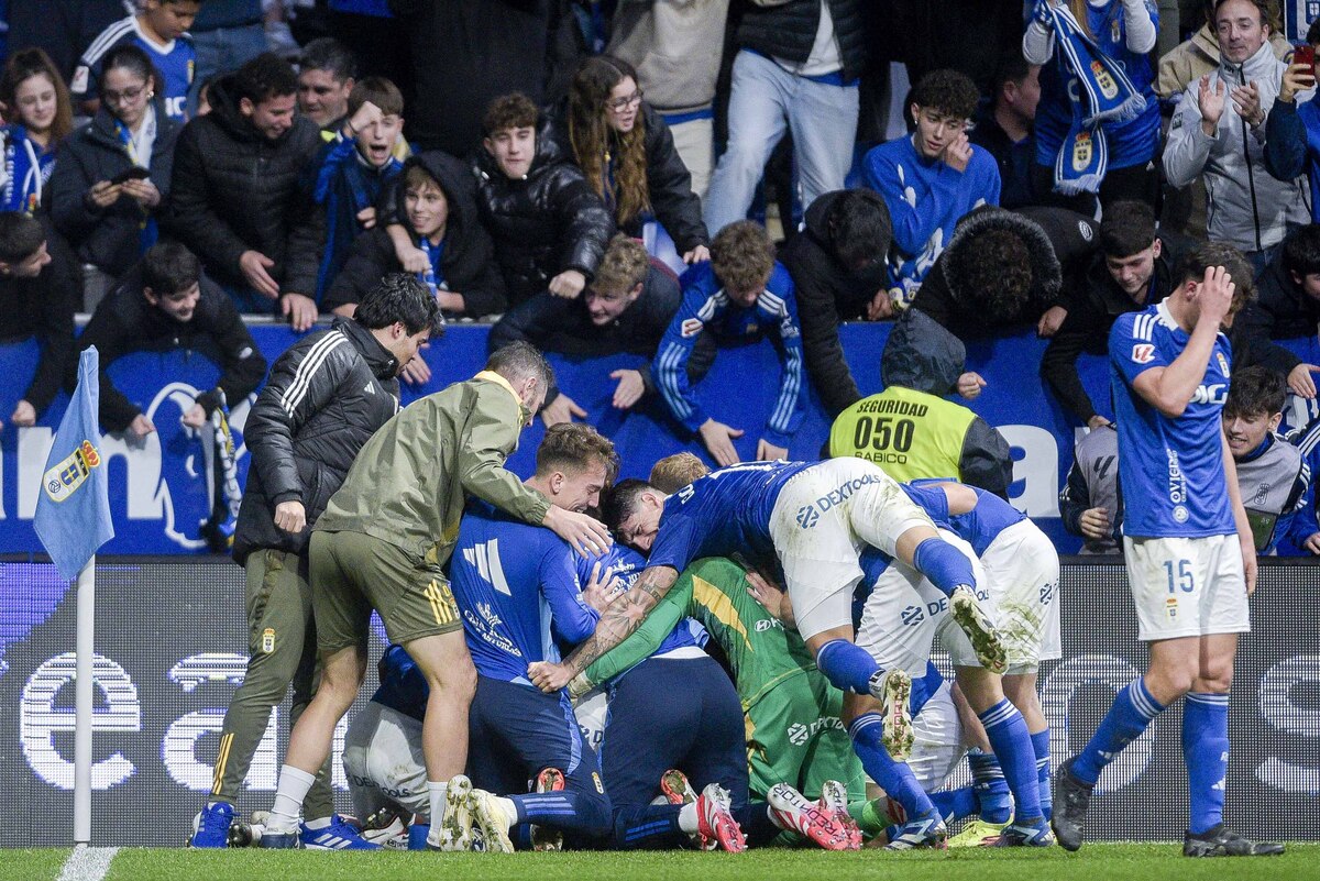 Alemão desata la locura en el Tartiere | Real Oviedo | Web Oficial