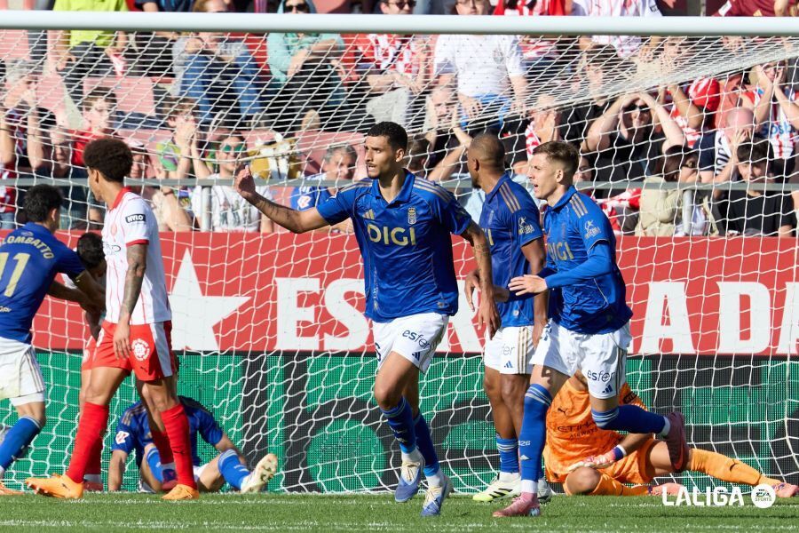 El Real Oviedo rescata un punto in extremis en la locura de Montilivi ...