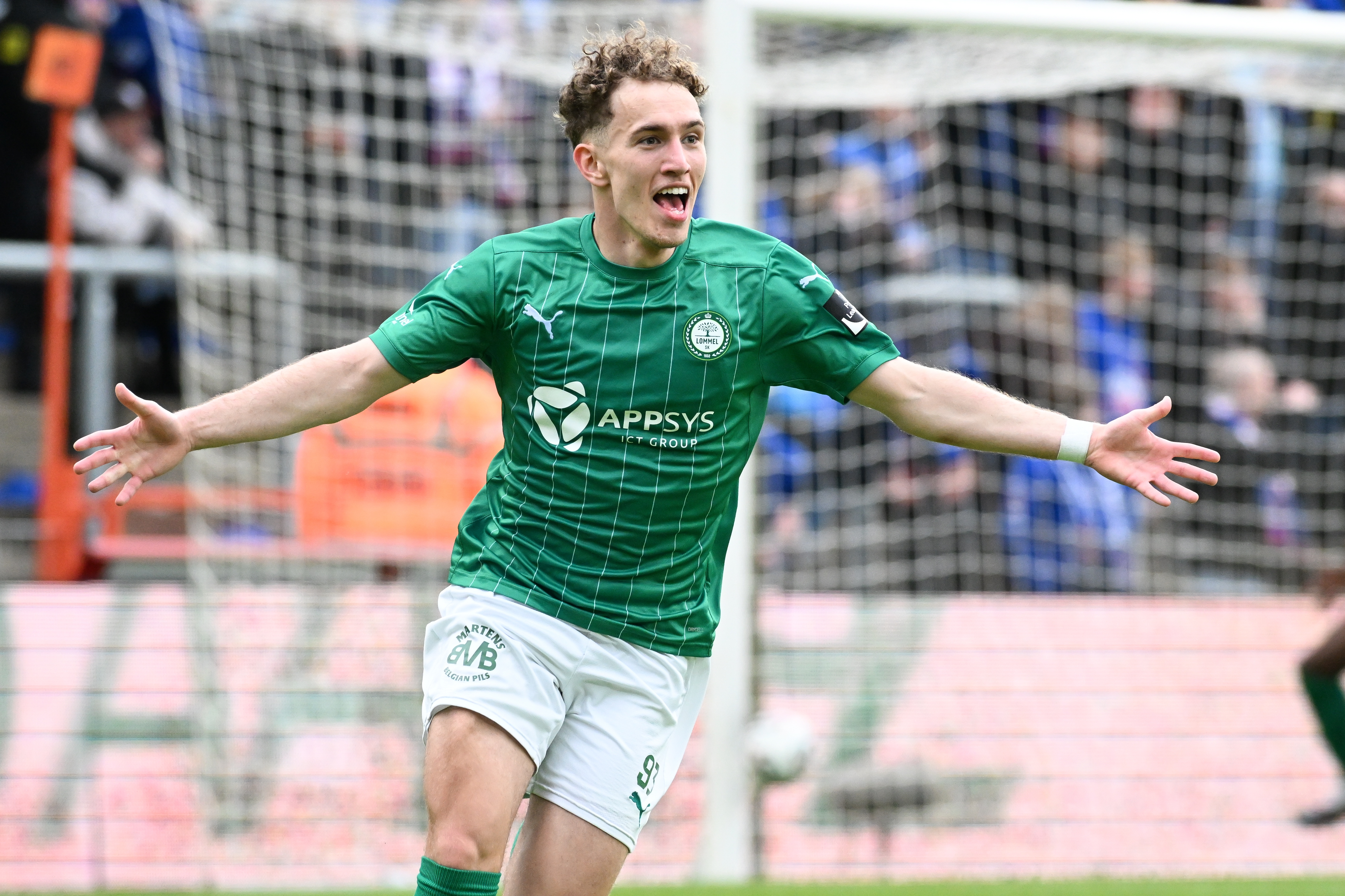 Lommel trở lại Jupiler Pro League sau 23 năm chờ đợi