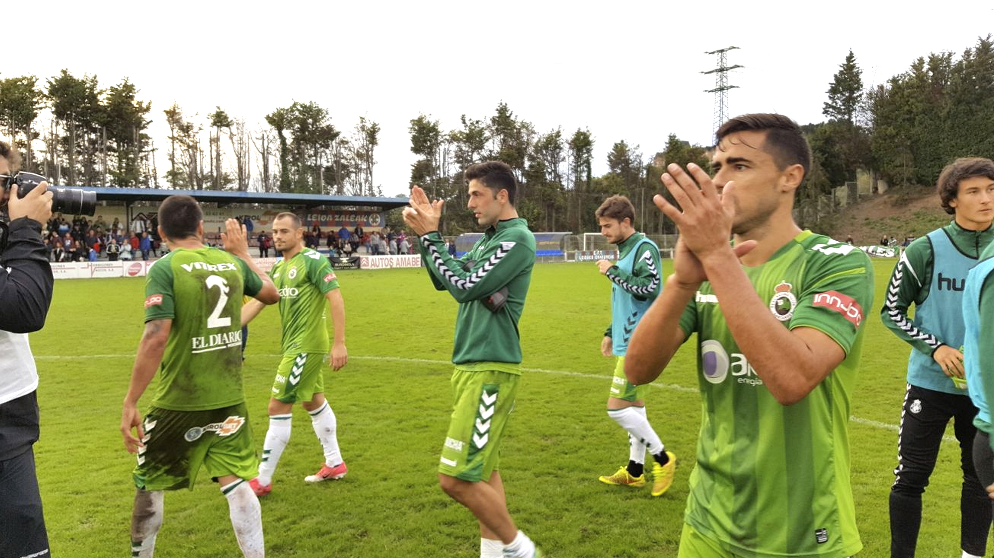 Medio centenar de escolares de La Concha disfrutan en El Sardinero | Real  Racing Club | Web Oficial