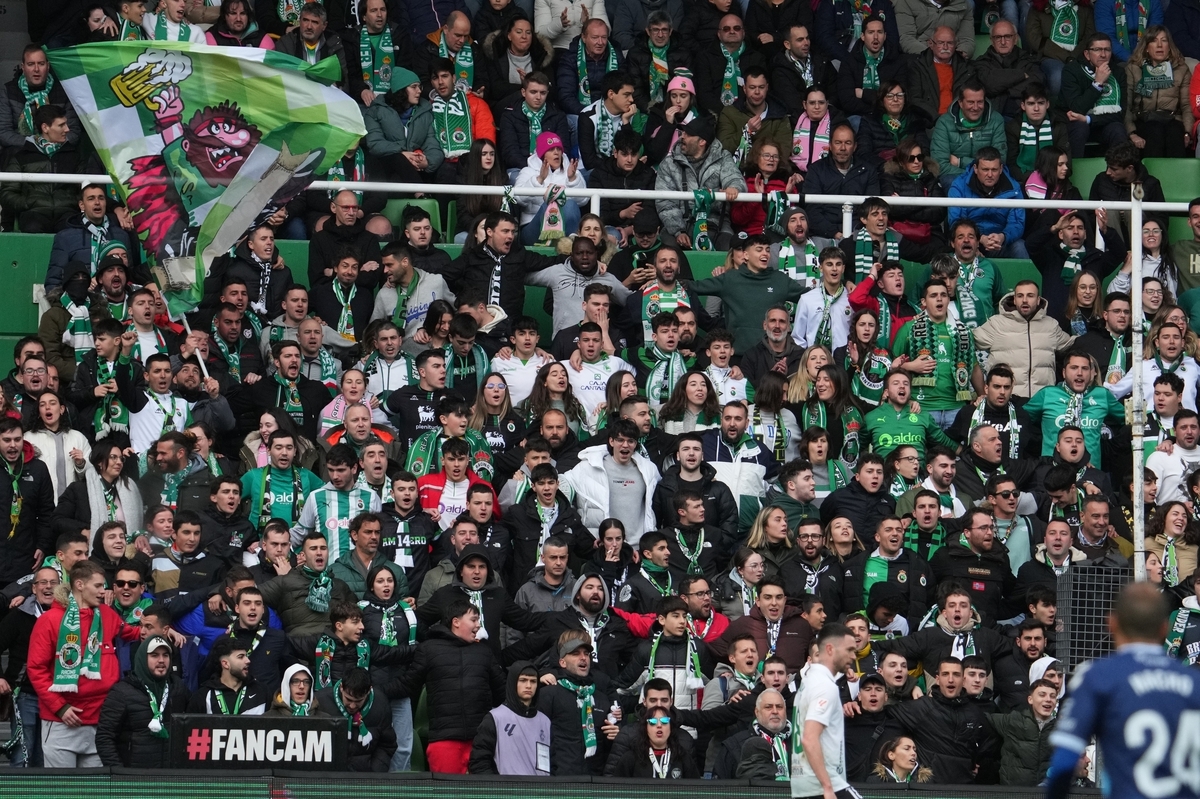 Las entradas para el partido entre el Racing y el Elche CF, disponibles ...