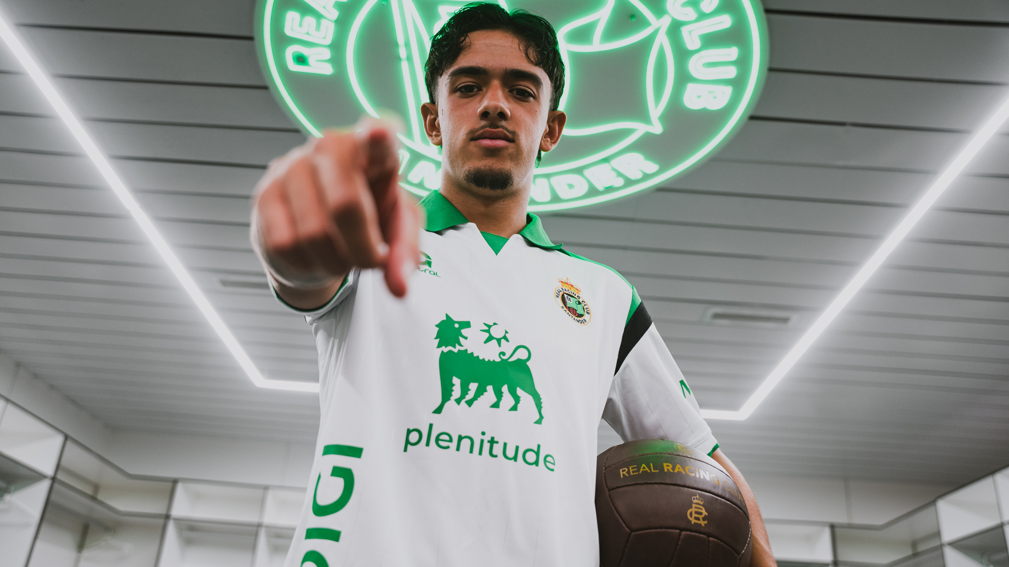 “El estilo del Racing me favorece y voy a hacerme fácilmente a él”