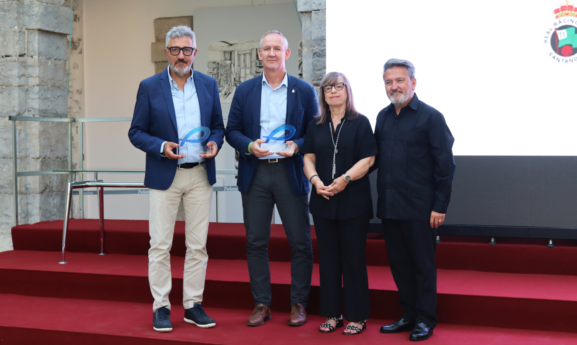 El Racing y su Fundación reciben el galardón ‘Por Una Nueva Vida 2026’ por su compromiso social
