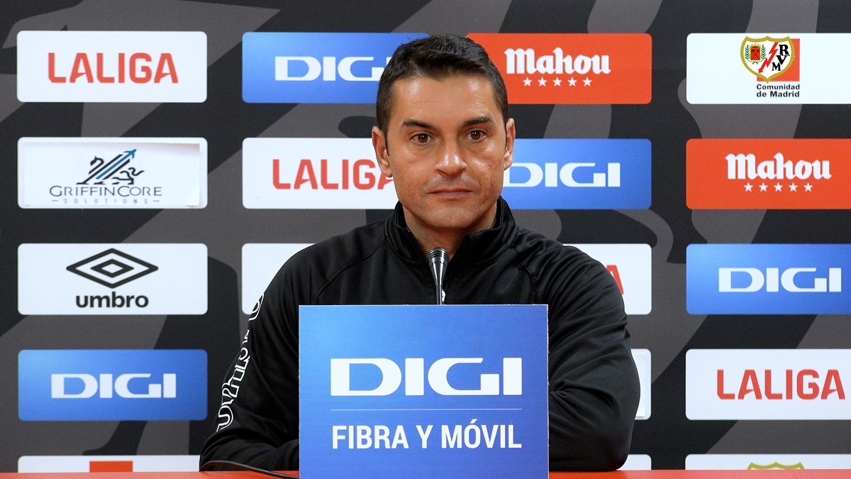 Rueda de prensa de Francisco en la previa del Rayo Vallecano - Girona ...