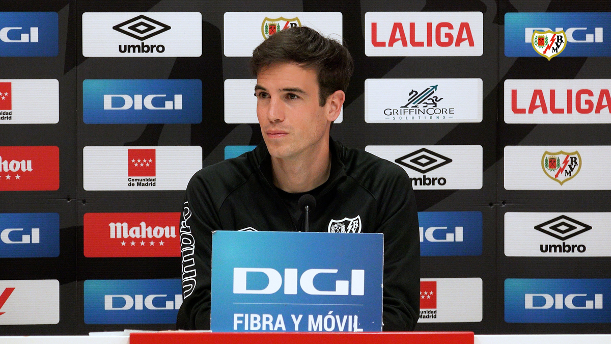 Rueda de prensa de Íñigo Pérez en la previa del Girona FC - Rayo ...