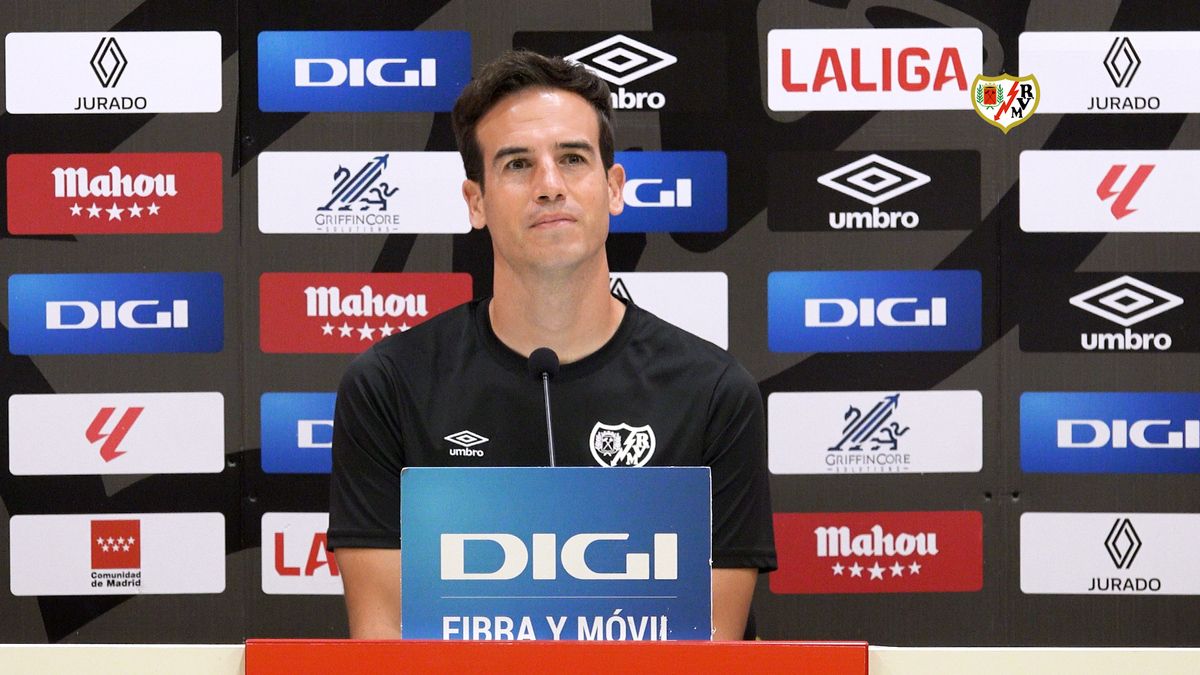 Rueda de prensa de Íñigo Pérez en la previa del Sevilla FC - Rayo ...