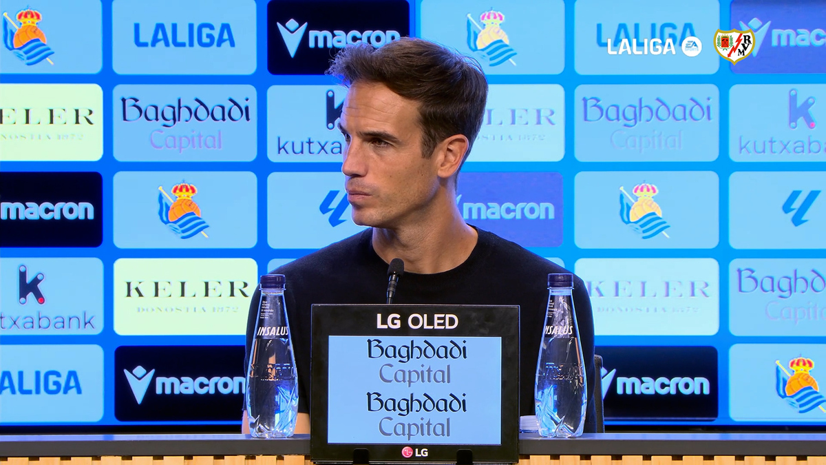 Rueda de prensa de Íñigo Pérez tras el Real Sociedad 0 - Rayo Vallecano ...