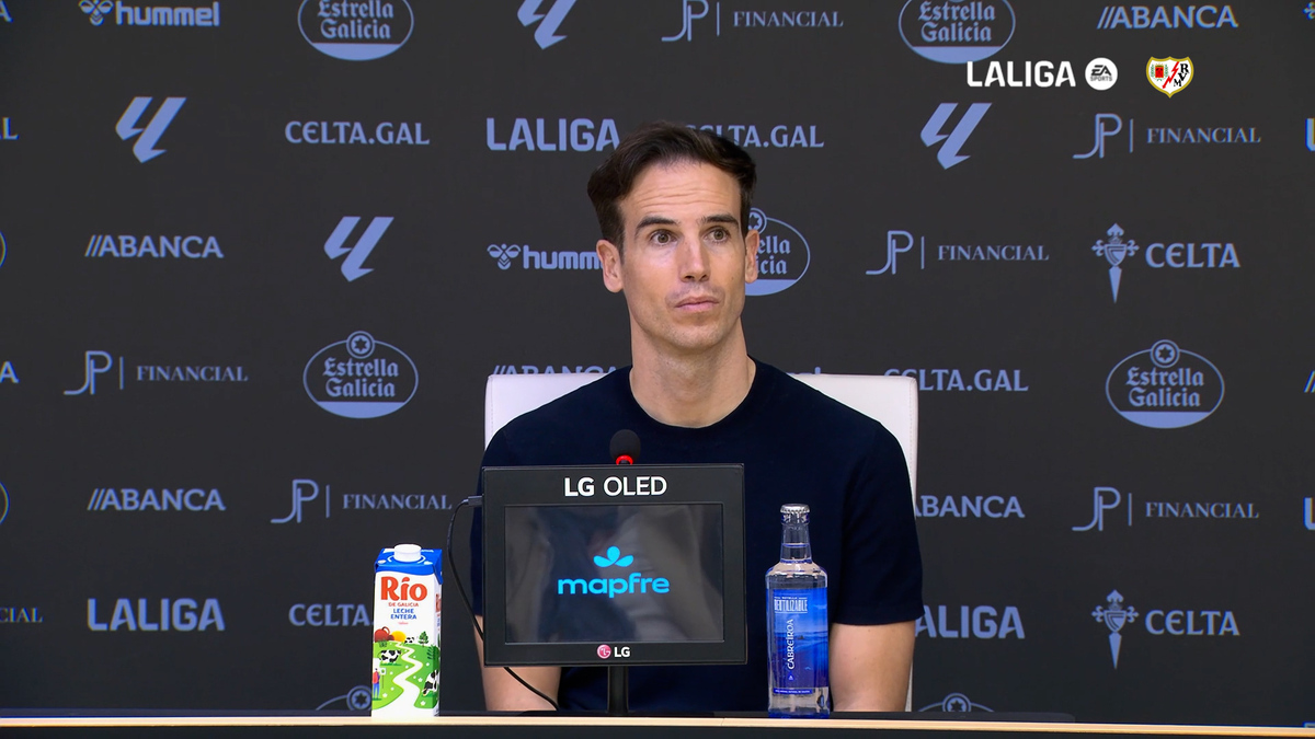 Rueda de prensa de Íñigo Pérez tras el RC Celta 3 - Rayo Vallecano 0 de ...