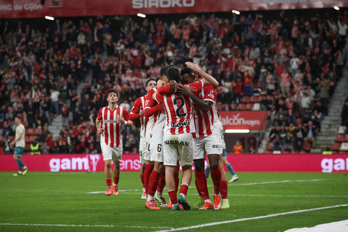 El Sporting se impone al Córdoba CF (2-0) | Real Sporting | Web Oficial