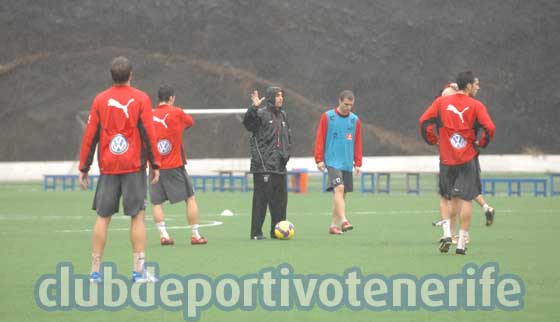 La Primera Plantilla Completa El Primer Entrenamiento Tras Las ...