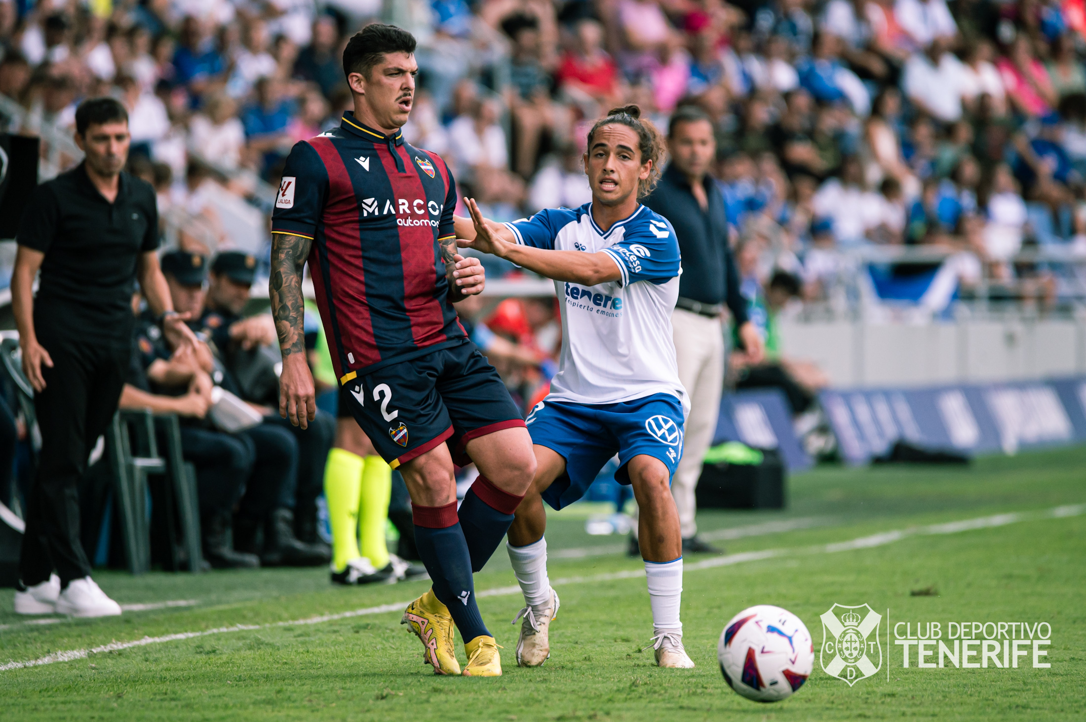 Posiciones de cd tenerife contra levante ud