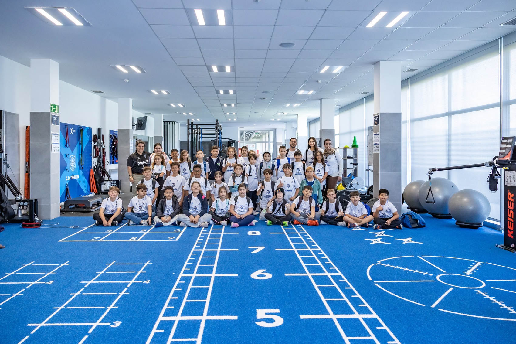 Escolares del CEIP Los Abrigos en la vigésimo novena sesión del proyecto ‘CD Tenerife: Seña de identidad’