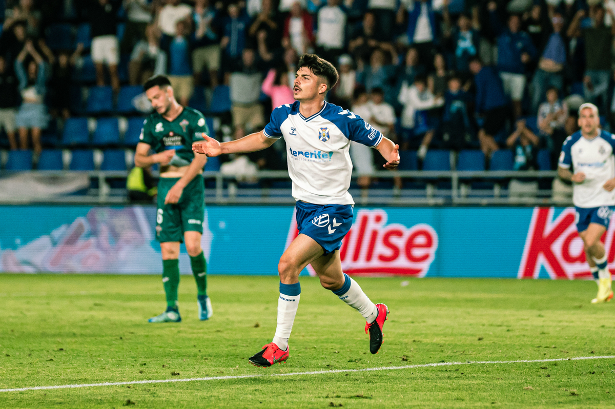 Balance en blanquiazul de las visitas del Racing Club de Ferrol | CD ...