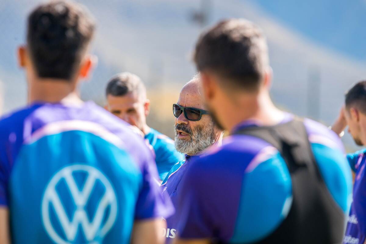 Álvaro Cervera, en la previa de la visita al Racing Club Ferrol | CD ...