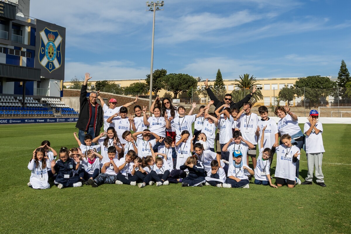 Escolares del CEIP La Montañeta participan en la tercera jornada de ‘CD Tenerife: Seña de Identidad’
