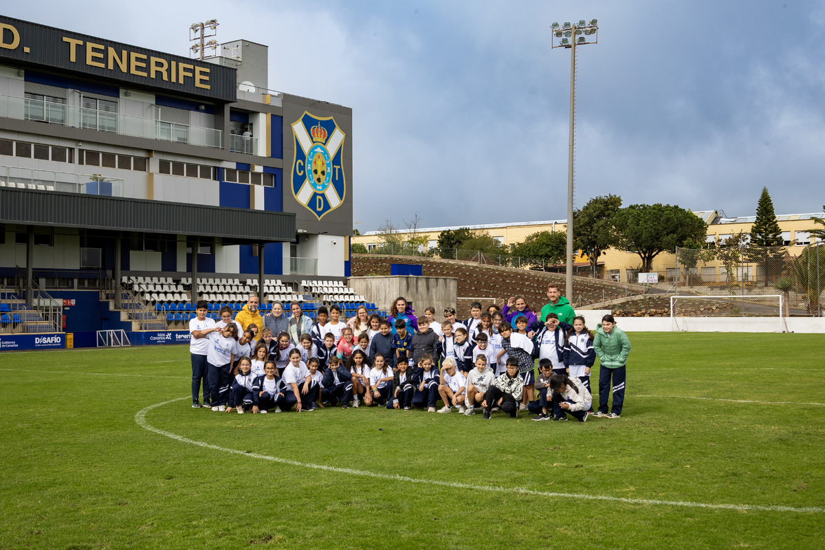 55 escolares del CEIP César Manrique participan en la quinta jornada de ‘CD Tenerife: Seña de Identidad’