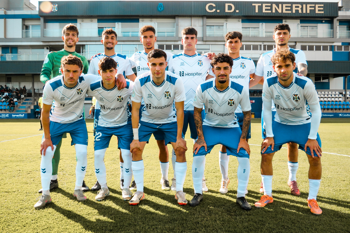 El CD Tenerife B mira de cerca a los puestos altos de la tabla